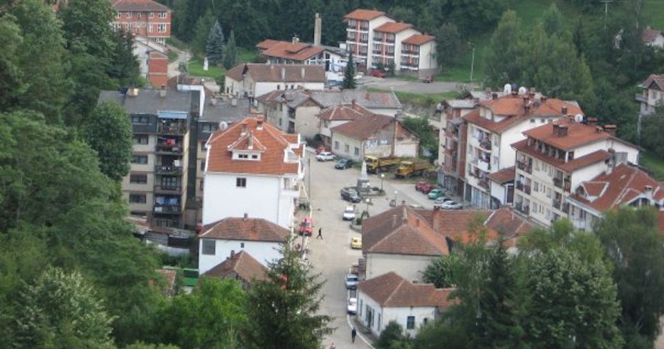 Najmanji gradovi u Srbiji (II deo): zbog čega je pocrnela trava u Crnoj Travi?