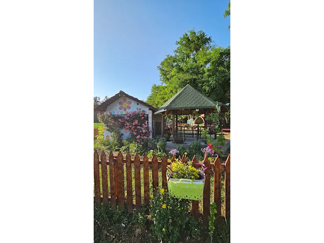 Slika 1 - RESTORAN KUĆICA U CVEĆU ŠANTAROVAC - Restorani, Jagodina