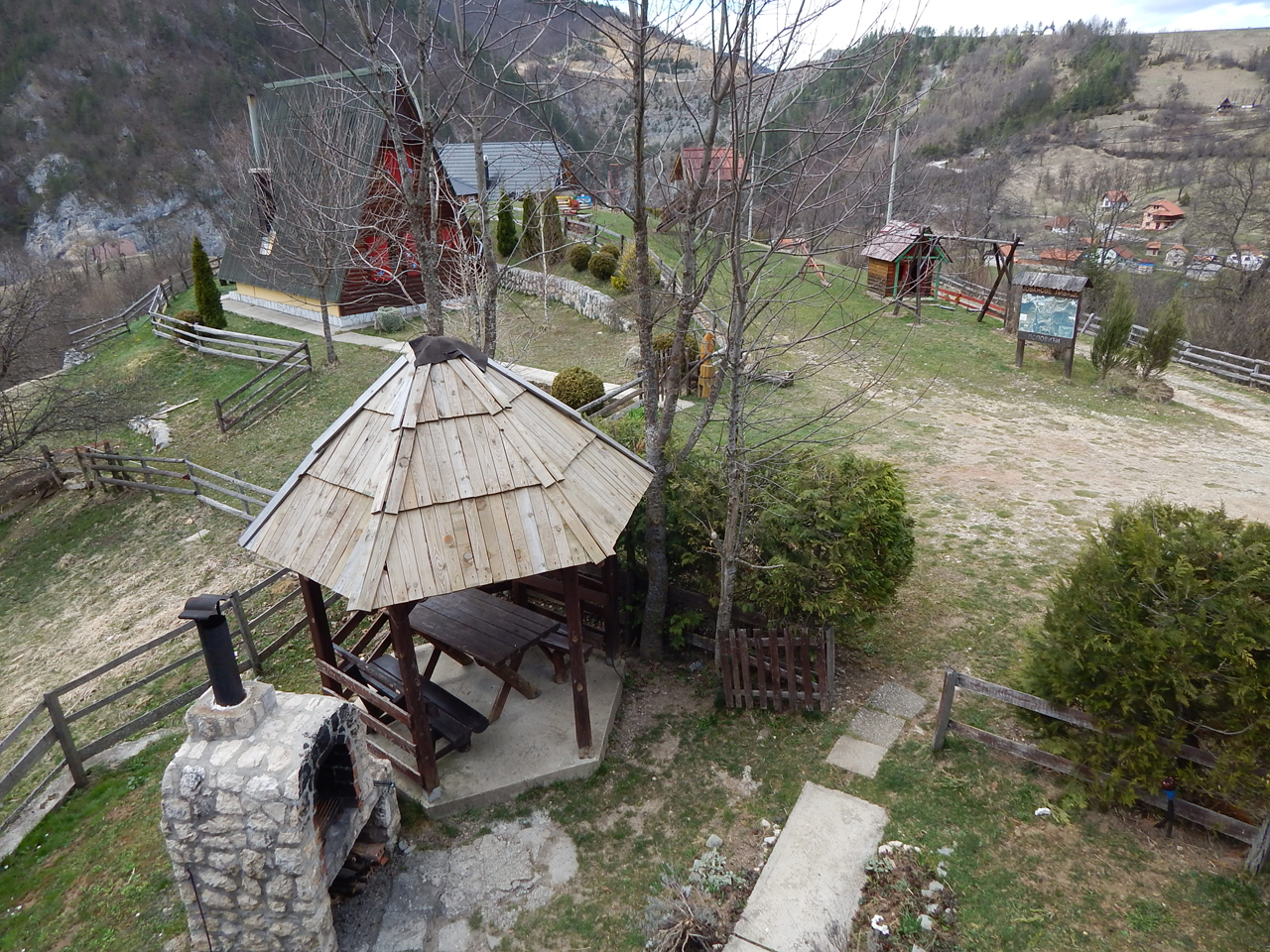 Photo 2 - VILLA OMORIKA - Villas, Tara