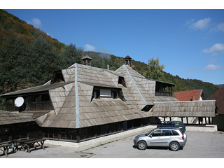 PLANINSKI DOM BELA REKA I KONAČIŠTE ZVEZDA Kopaonik - Slika 4