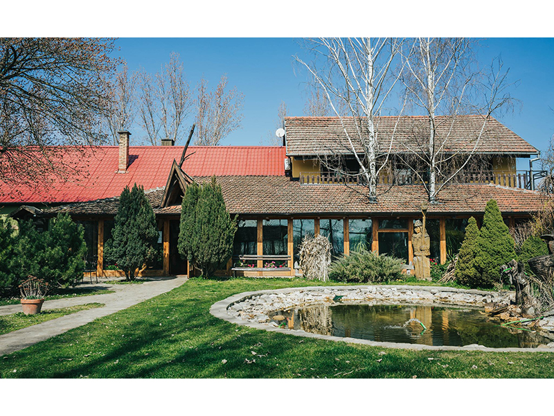 Photo 1 - NATIONAL HOUSE CAPRIOLO - Restaurants for weddings, Backa Topola