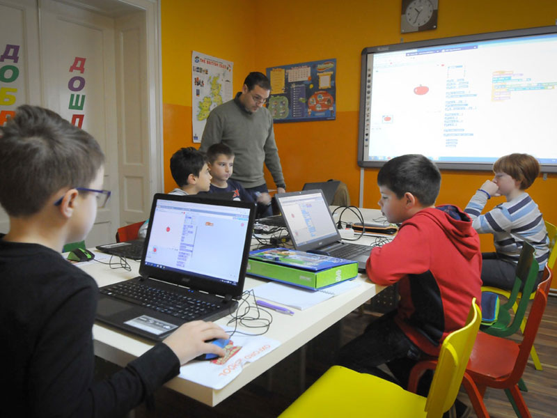 Photo 3 - OXFORD SCHOOL - Computers Schools, Leskovac