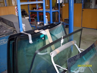 GLASS CENTAR NS Car Glass Novi Sad - Photo 3