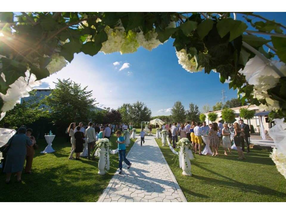 CEREMONY HALL FOR ALL KINDS OF CELEBRATION EXCLUSIVE NS Restaurants for weddings Novi Sad - Photo 3