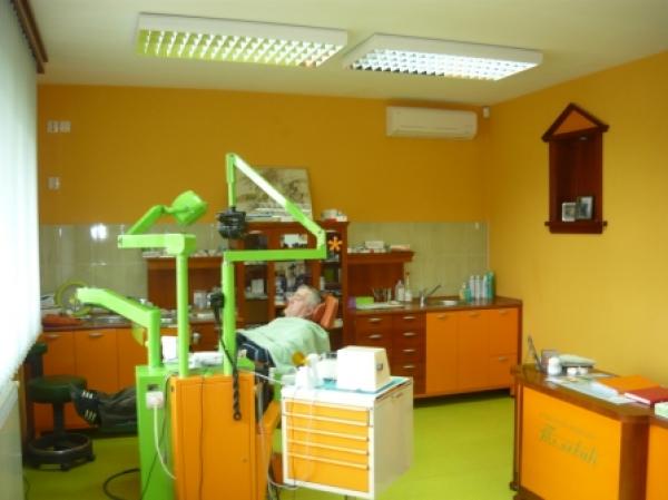 DENTAL PRACTICE DR TOMOVIC Dental clinics Kraljevo - Photo 6