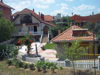 APARTMENTS ANDJELKOVIC Apartments Srebrno jezero - Photo 1
