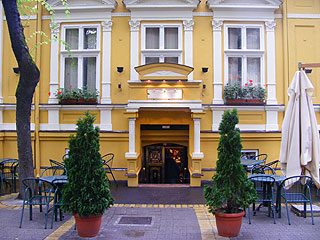 RENAISSANCE Restaurants Subotica - Photo 1