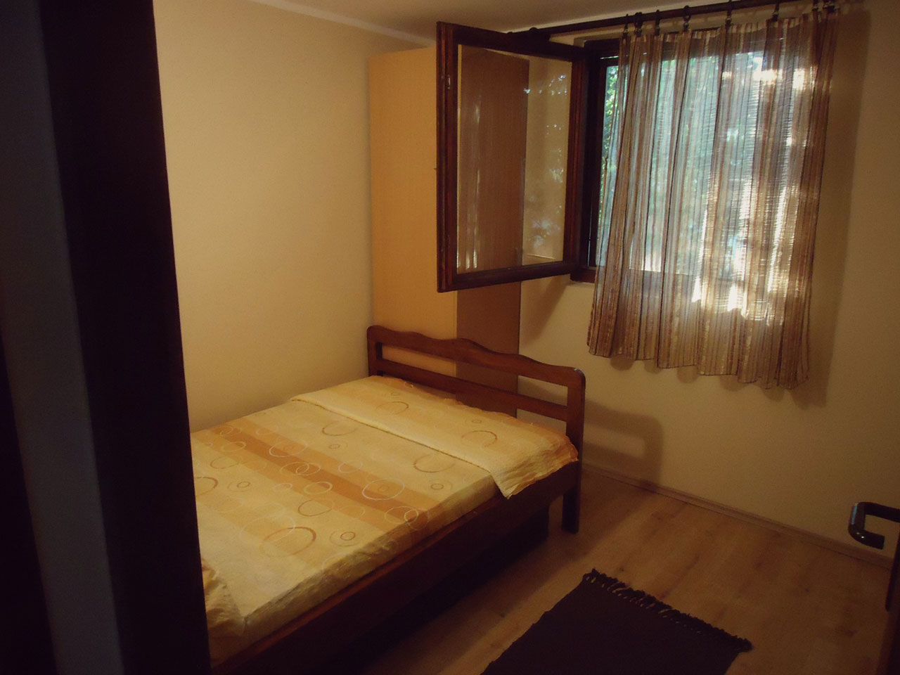 APARTMENT NENSY Private accommodation Srebrno jezero - Photo 6