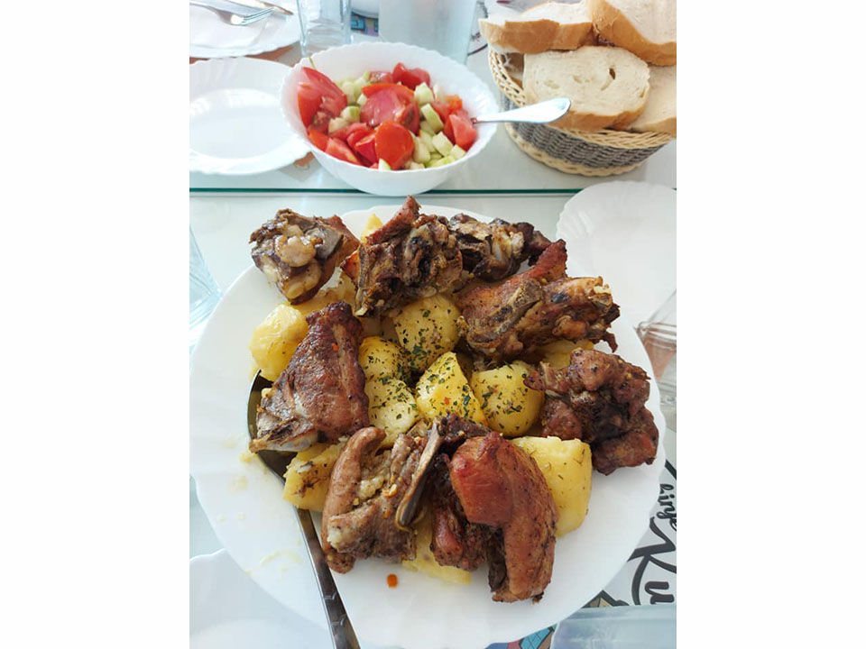 VILLA LYRE AND RESTAURANT CRAZY HOUSE Veliko Gradiste - Photo 9
