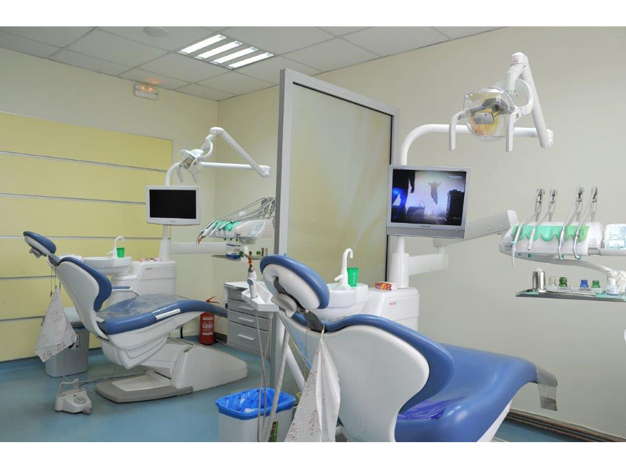 SPECIALIST DENTAL SURGERY DR PISCEVIC Specialist clinics Cacak - Photo 4