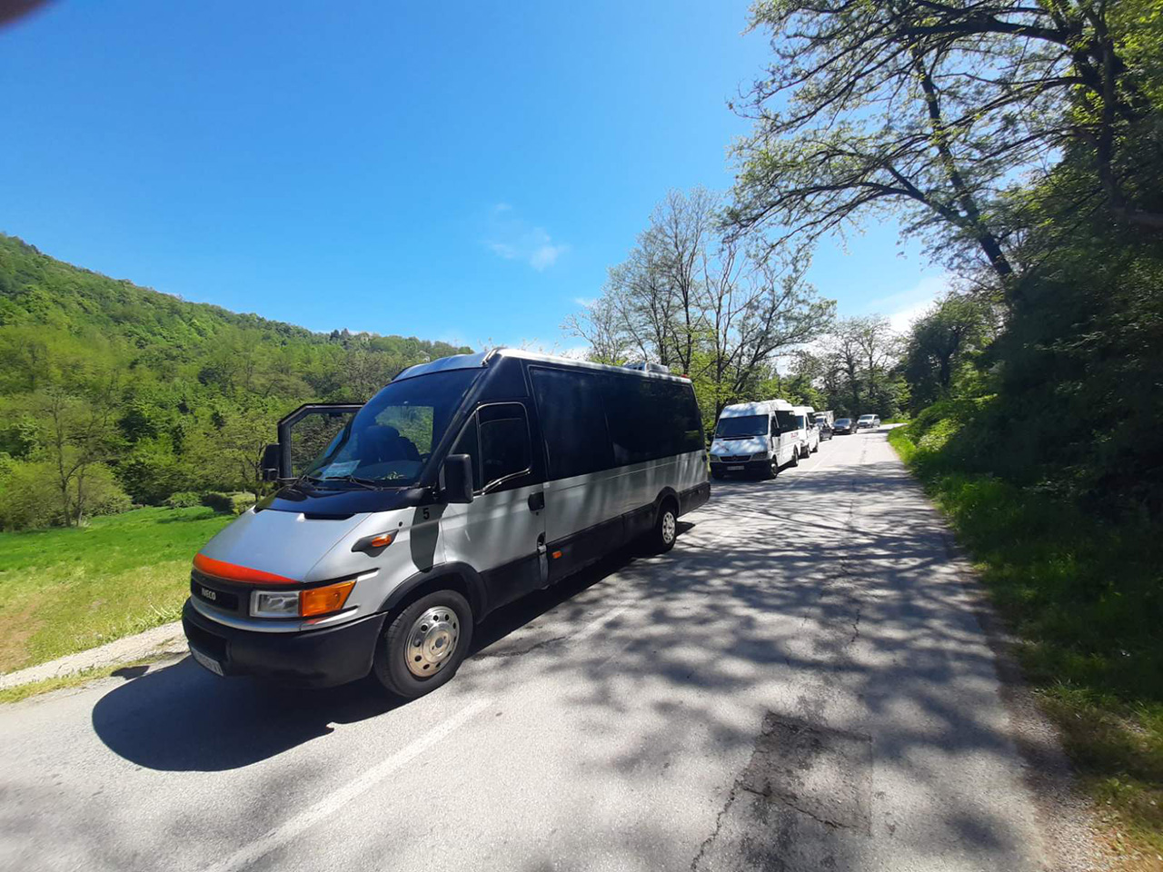 GRUJIĆ MN TRAVEL DOO Autobuski i kombi prevoz Arilje - Slika 2