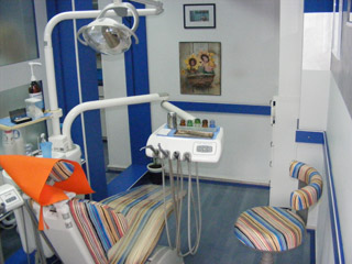 DENTAL OFFICE TANI-DENT Dental clinics Indjija - Photo 4
