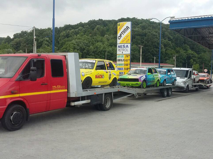 TOWING SERVICE AND CAR WASH MLAZ Towing services Kraljevo - Photo 1