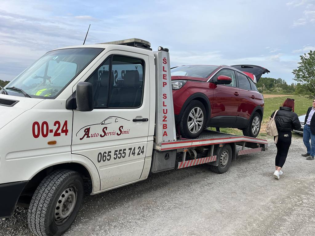Photo 6 - CAR SERVICE SIMIC AND TOWING SERVICE - Auto parts, Valjevo