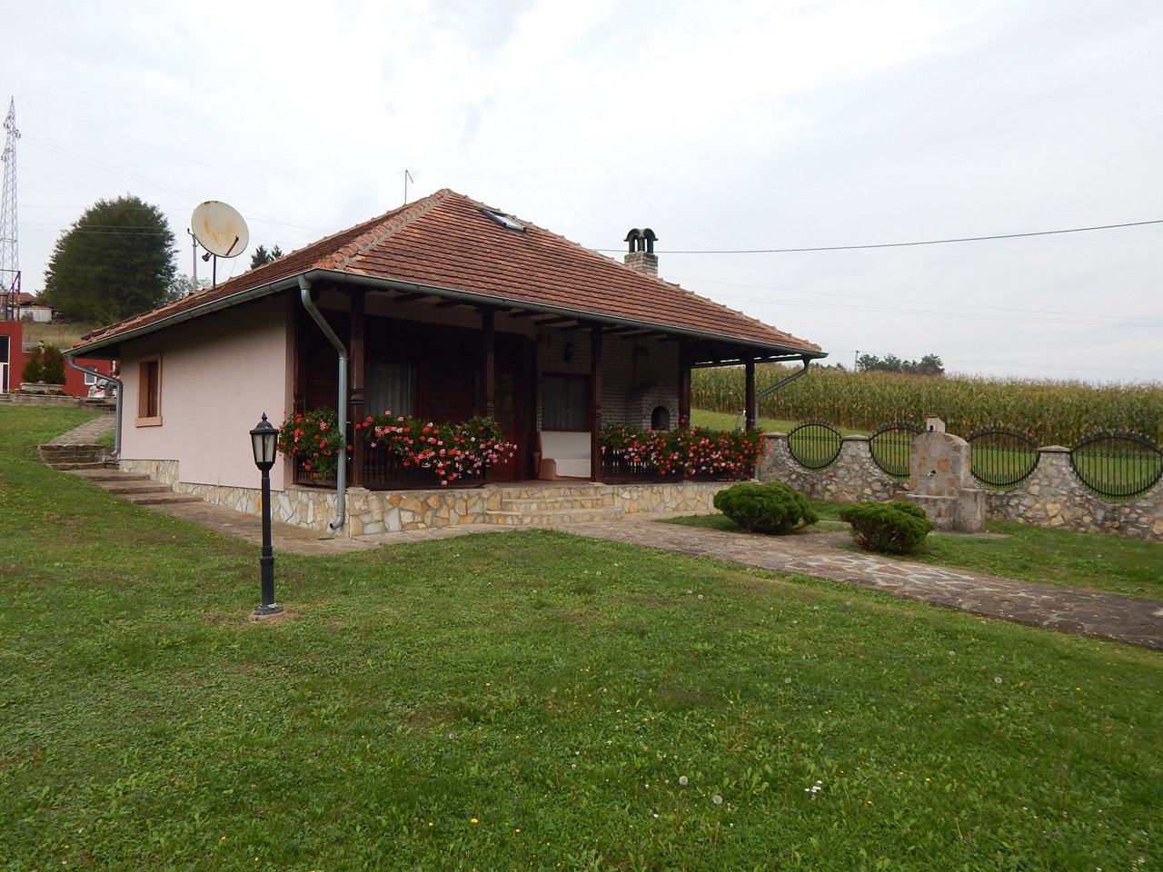 APARTMENT RADULOVIC Private accommodation Gornji Milanovac - Photo 2