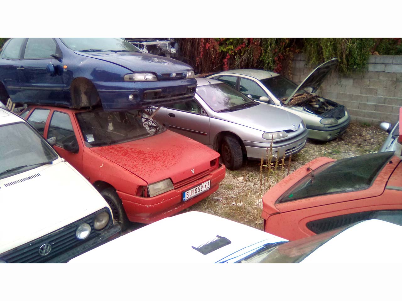 CAR WEASTE RADOVANOVIC Car scrapyards Sabac - Photo 9