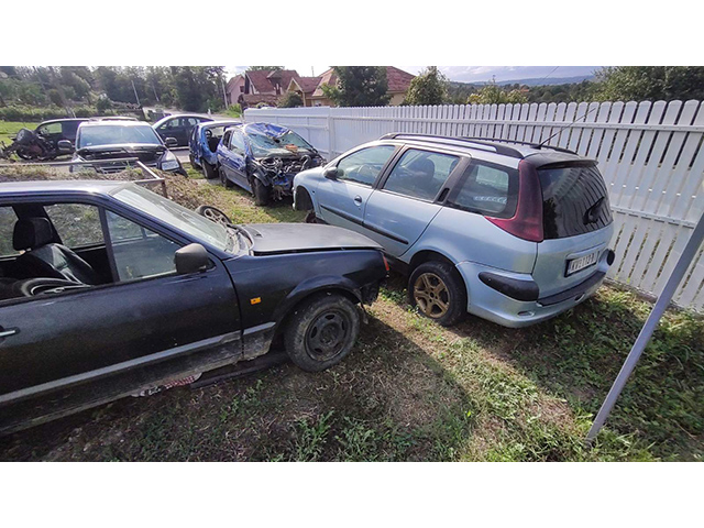 Photo 3 - CAR WASTE AND TOWING SERVICE ZUBA - Car scrapyards, Mladenovac